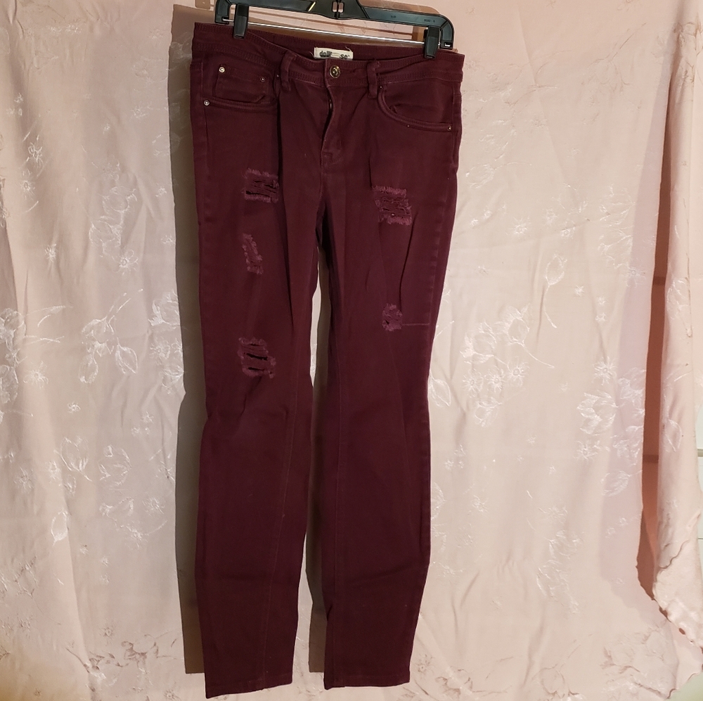 Dollhouse Ripped Jeans